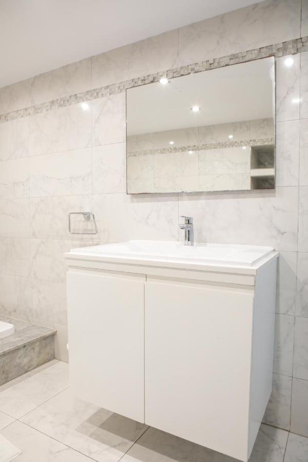 Entire Luxury Sliema Townhouse Steps From Beach Exterior photo