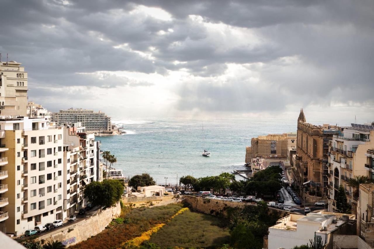 Entire Luxury Sliema Townhouse Steps From Beach Exterior photo